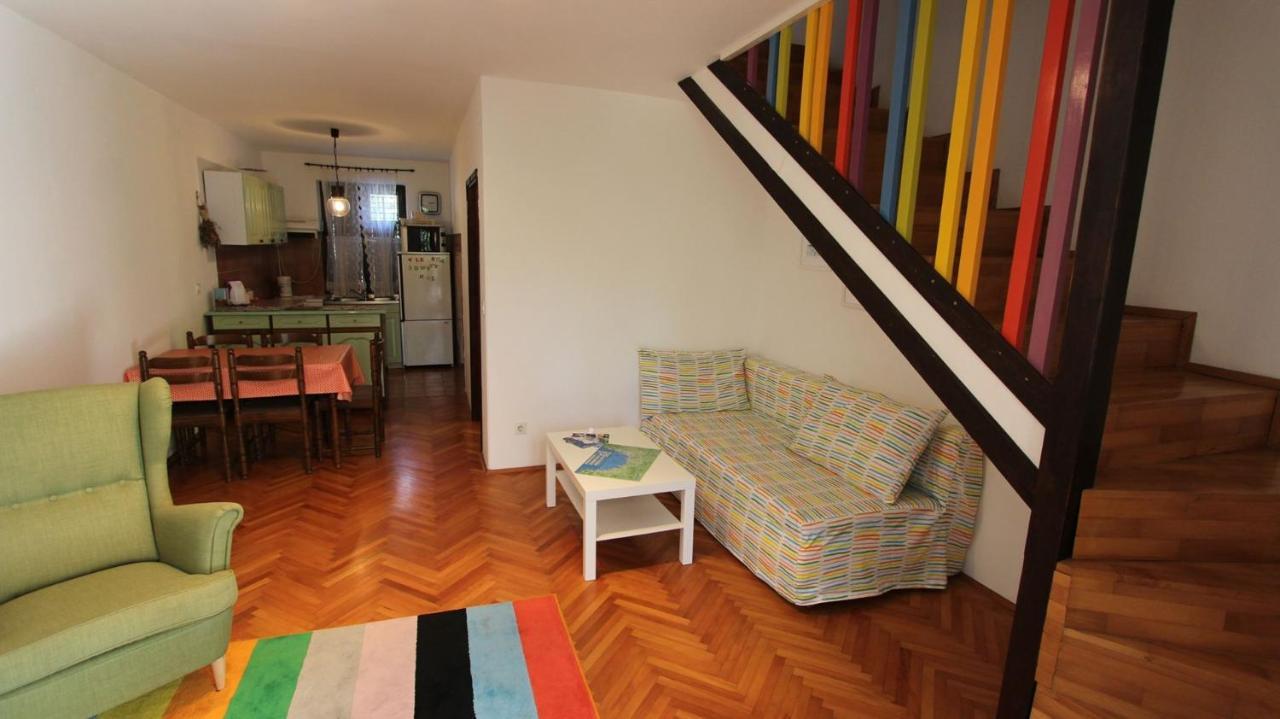 Apartment Gita Malinska Exterior foto